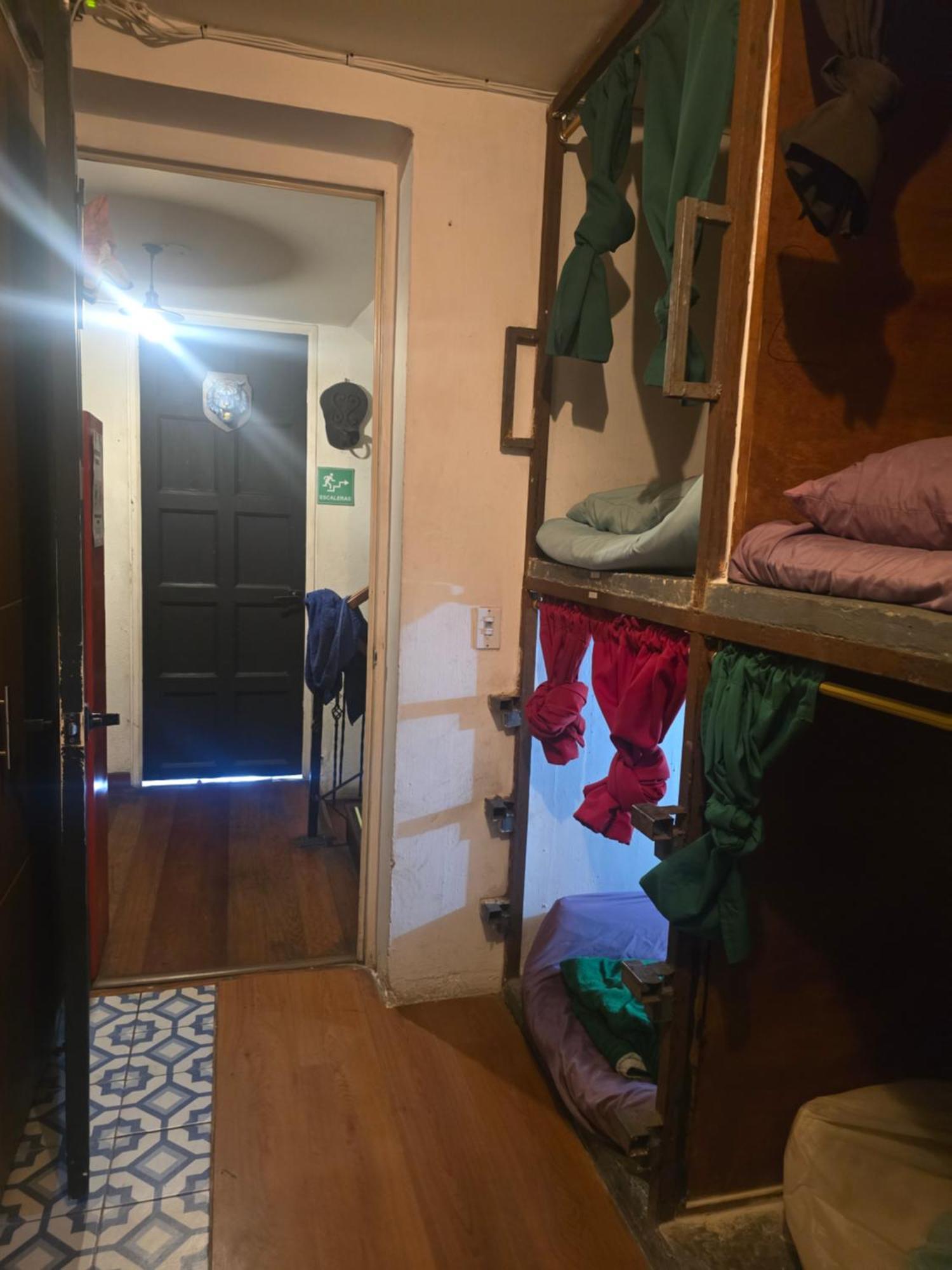 Portelli Hostal Zona G- Para Extranjeros Bogota Ngoại thất bức ảnh