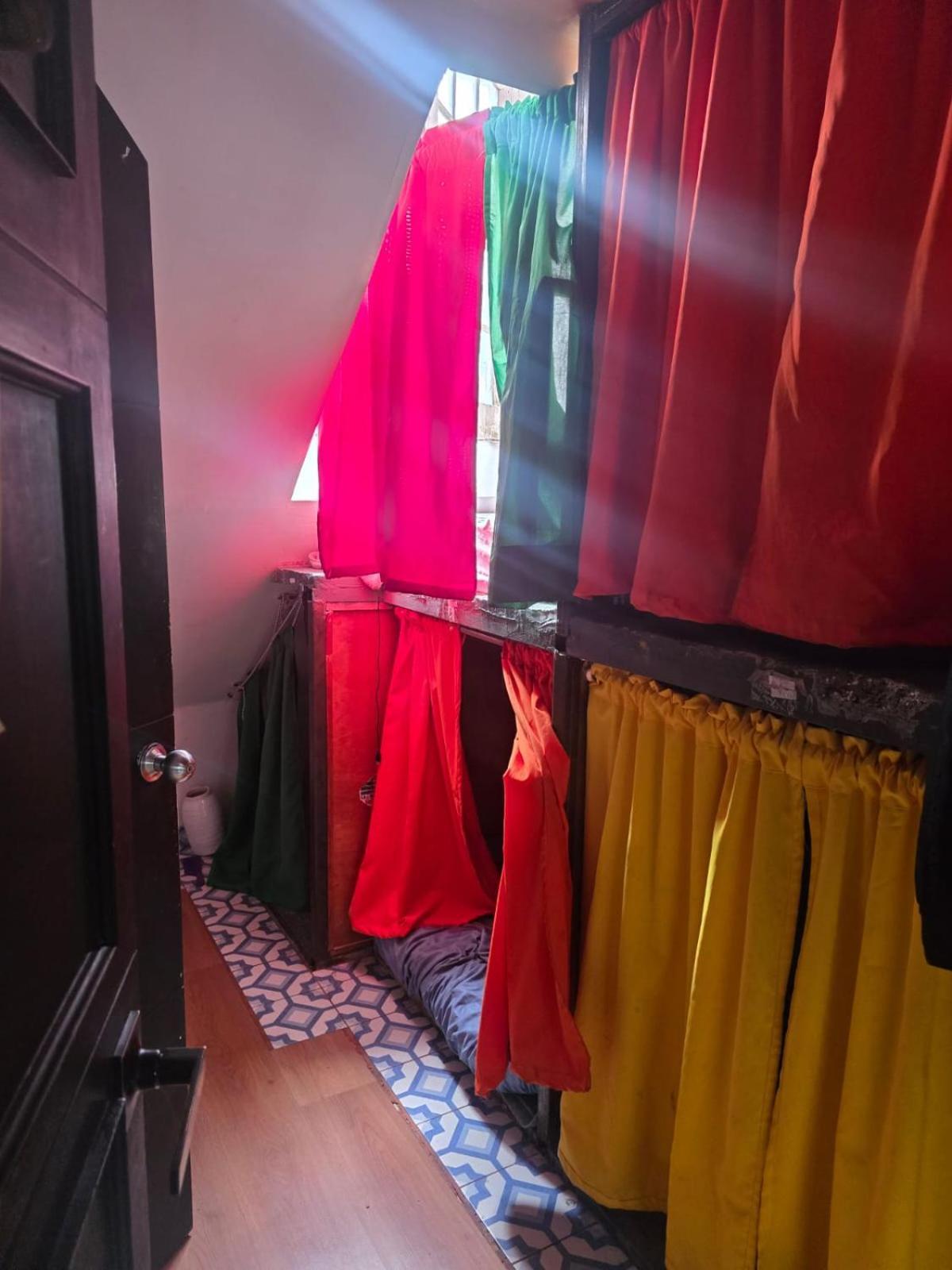 Portelli Hostal Zona G- Para Extranjeros Bogota Ngoại thất bức ảnh